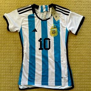Adidas Messi jersey (M)